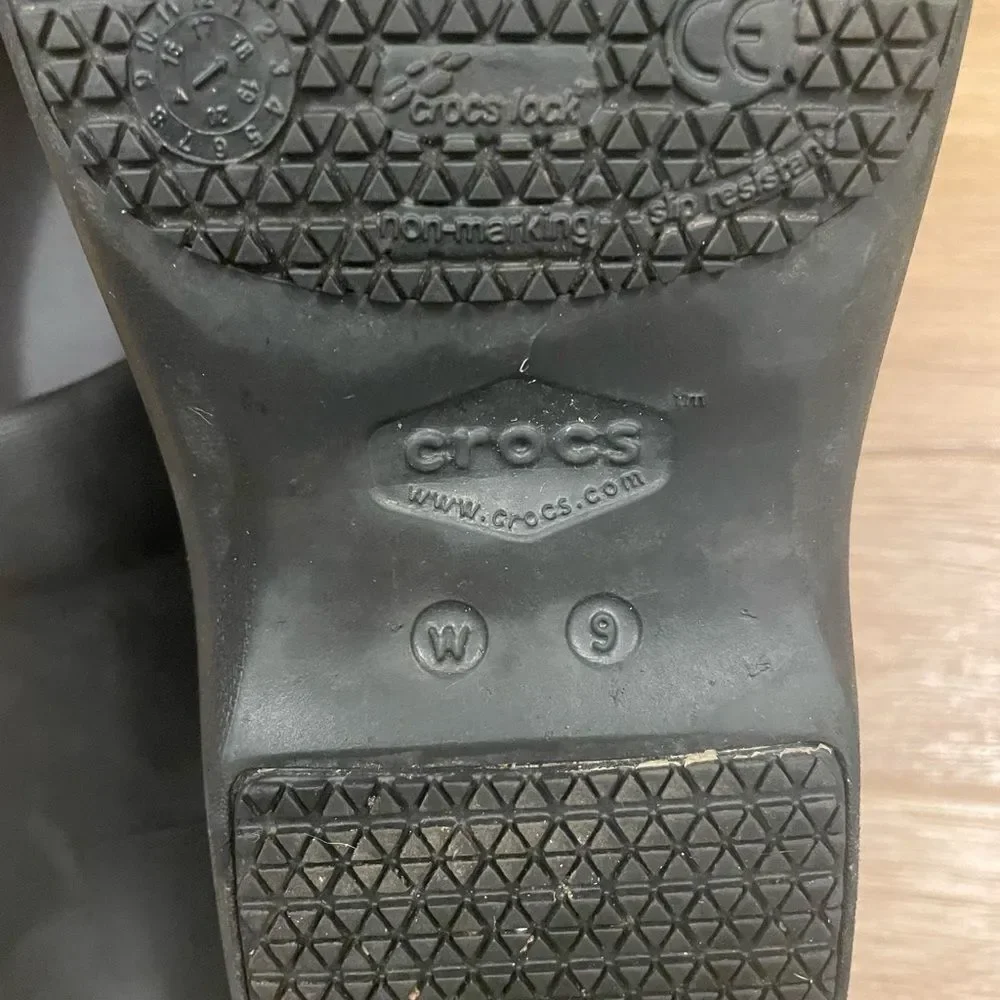 Crocs Dual Comfort Black Nursing Work Clogs Non-Slip Shoes Women's Size 9 - Picture 4 of 8